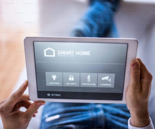 premium_photo-1661297461253-ae1968b5d46c